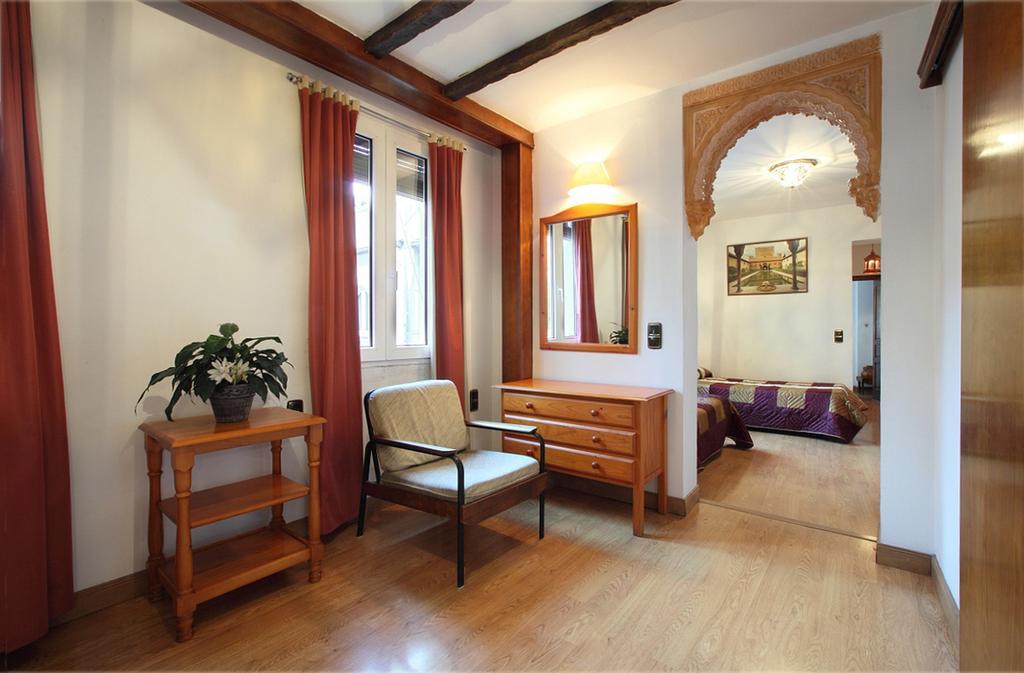 Pension Landazuri Granada Habitación foto